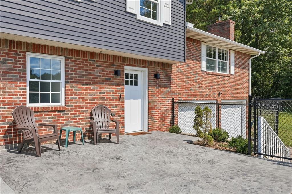 4175 South R 1022 New Brighton, PA 15066 - Photo 5 of 35 Front Patio