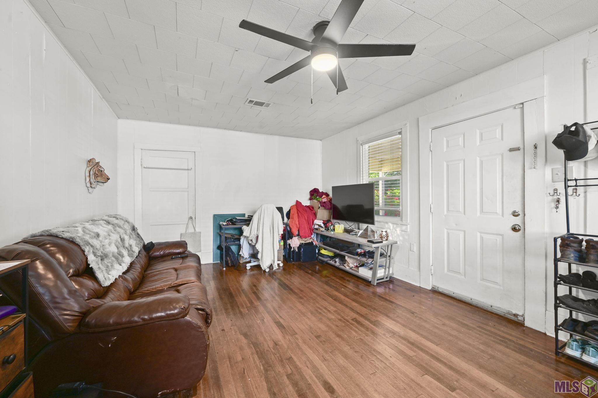 836 Violet Street Baton Rouge, LA 70802 - Photo 3 of 12