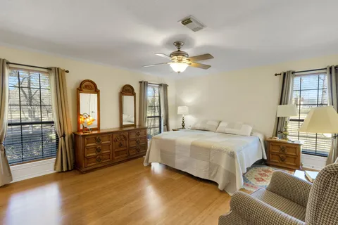 $475,000 | 41 Holly Glen, Point Blank, TX 77364