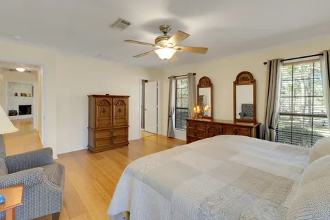 $475,000 | 41 Holly Glen, Point Blank, TX 77364