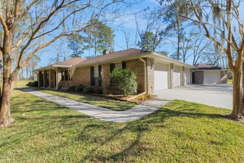 $475,000 | 41 Holly Glen, Point Blank, TX 77364
