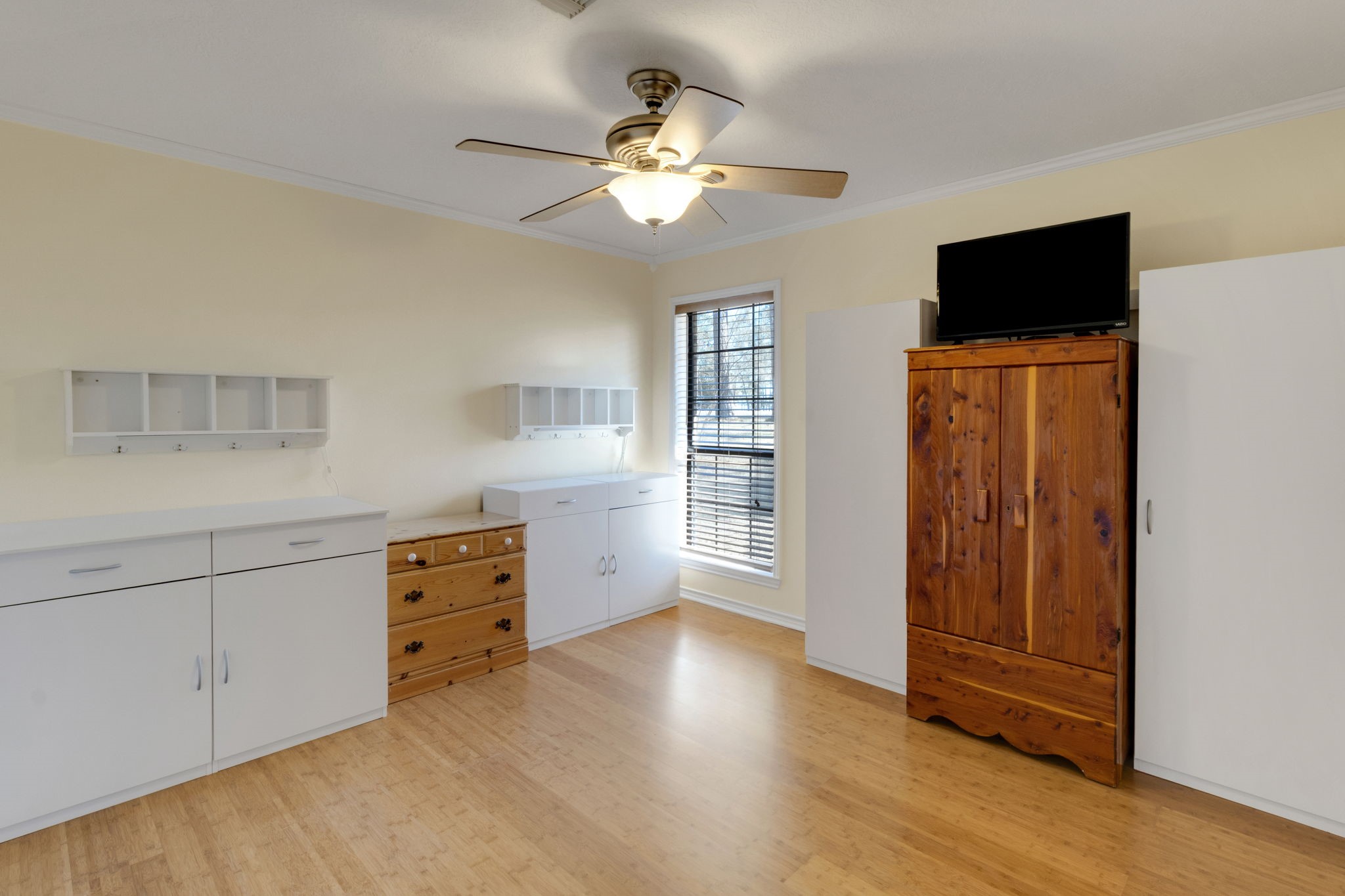 41 Holly Glen Point Blank, TX 77364 - Photo 23 of 35 a view of a livingroom with furniture