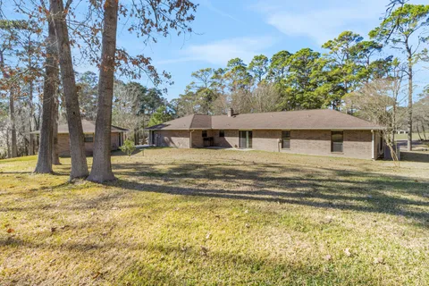 $475,000 | 41 Holly Glen, Point Blank, TX 77364