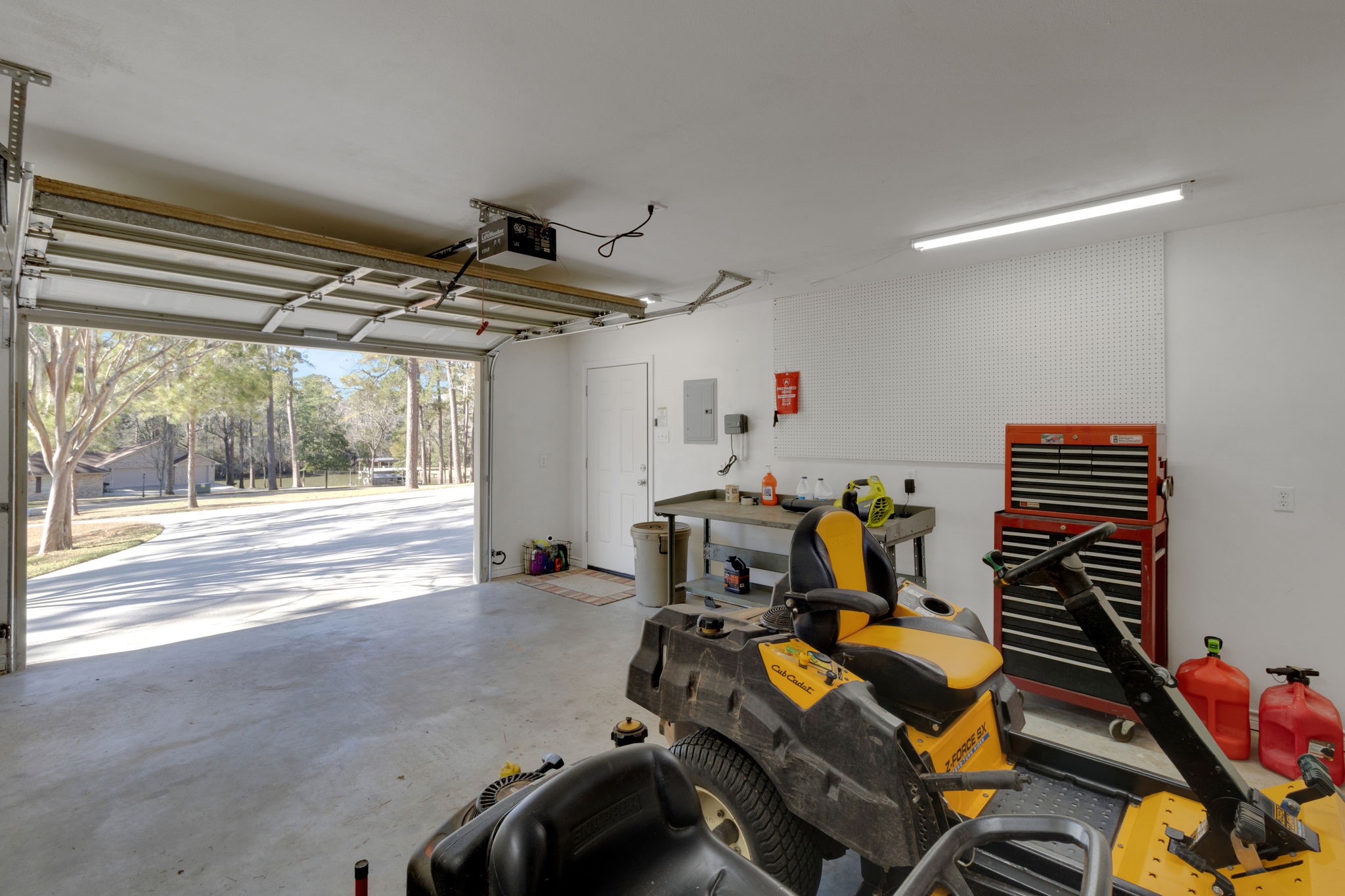 41 Holly Glen Point Blank, TX 77364 - Photo 26 of 35 a room with furniture