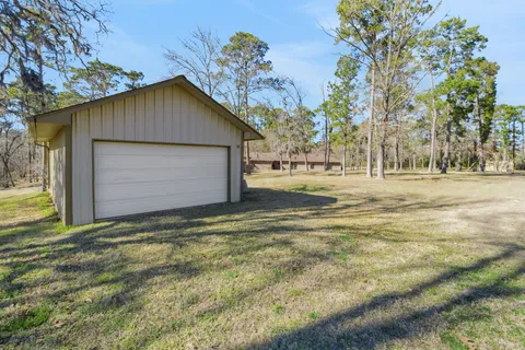 $475,000 | 41 Holly Glen, Point Blank, TX 77364