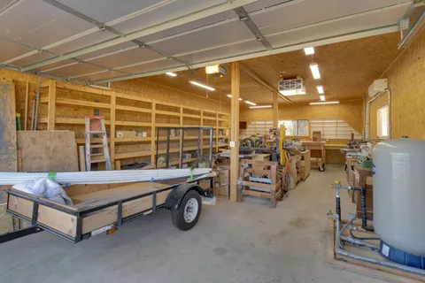 $475,000 | 41 Holly Glen, Point Blank, TX 77364