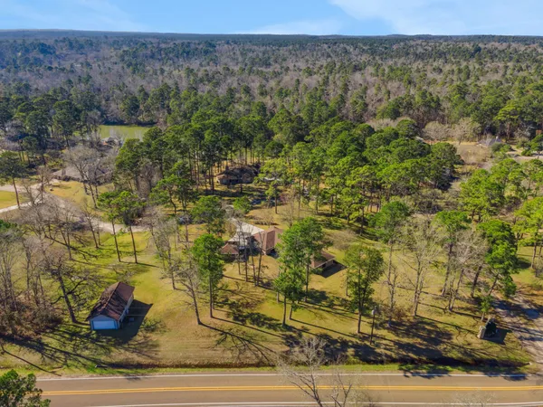 $475,000 | 41 Holly Glen, Point Blank, TX 77364