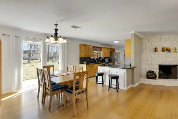 $475,000 | 41 Holly Glen, Point Blank, TX 77364