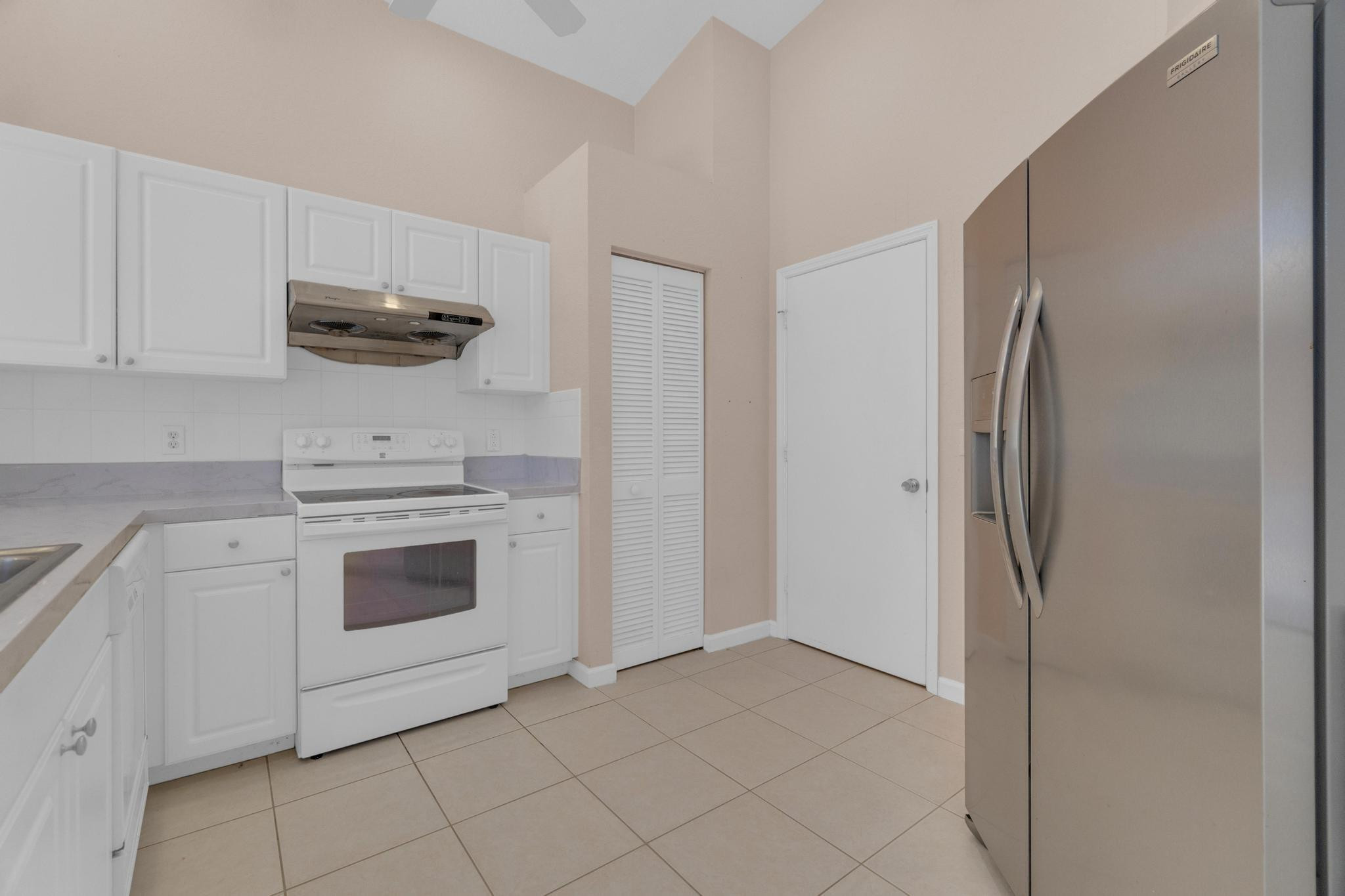 7727 Texas Trail Boca Raton, FL 33487 - Photo 11 of 32 Photo 11