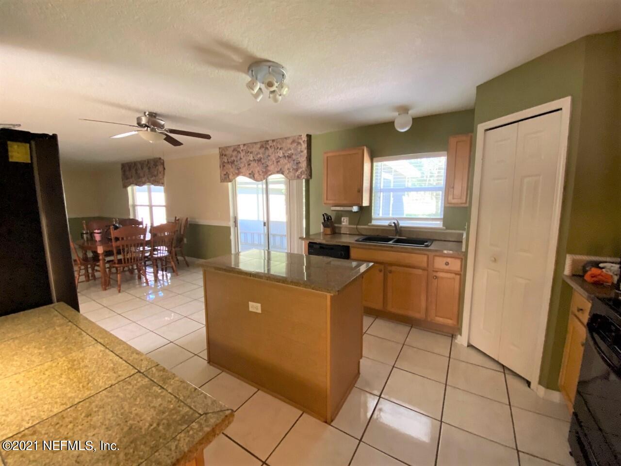 12309 Hickory Forest Road Jacksonville, FL 32226 - Photo 11 of 21 Kitchen and breakfast area view