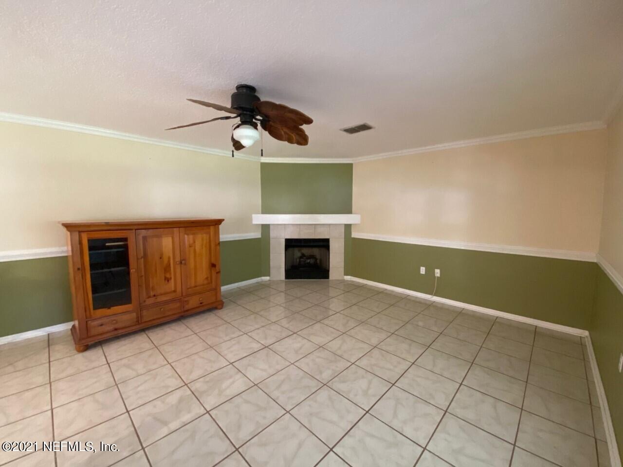 12309 Hickory Forest Road Jacksonville, FL 32226 - Photo 14 of 21 Family room view