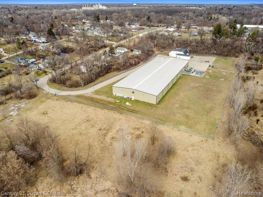 1139 South Dettman Road Jackson, MI 49203 - Photo 4 of 19