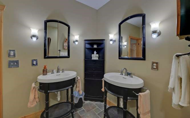 46 Fall View Road Blairsville, GA 30512 - Photo 13 of 50 Master Bath