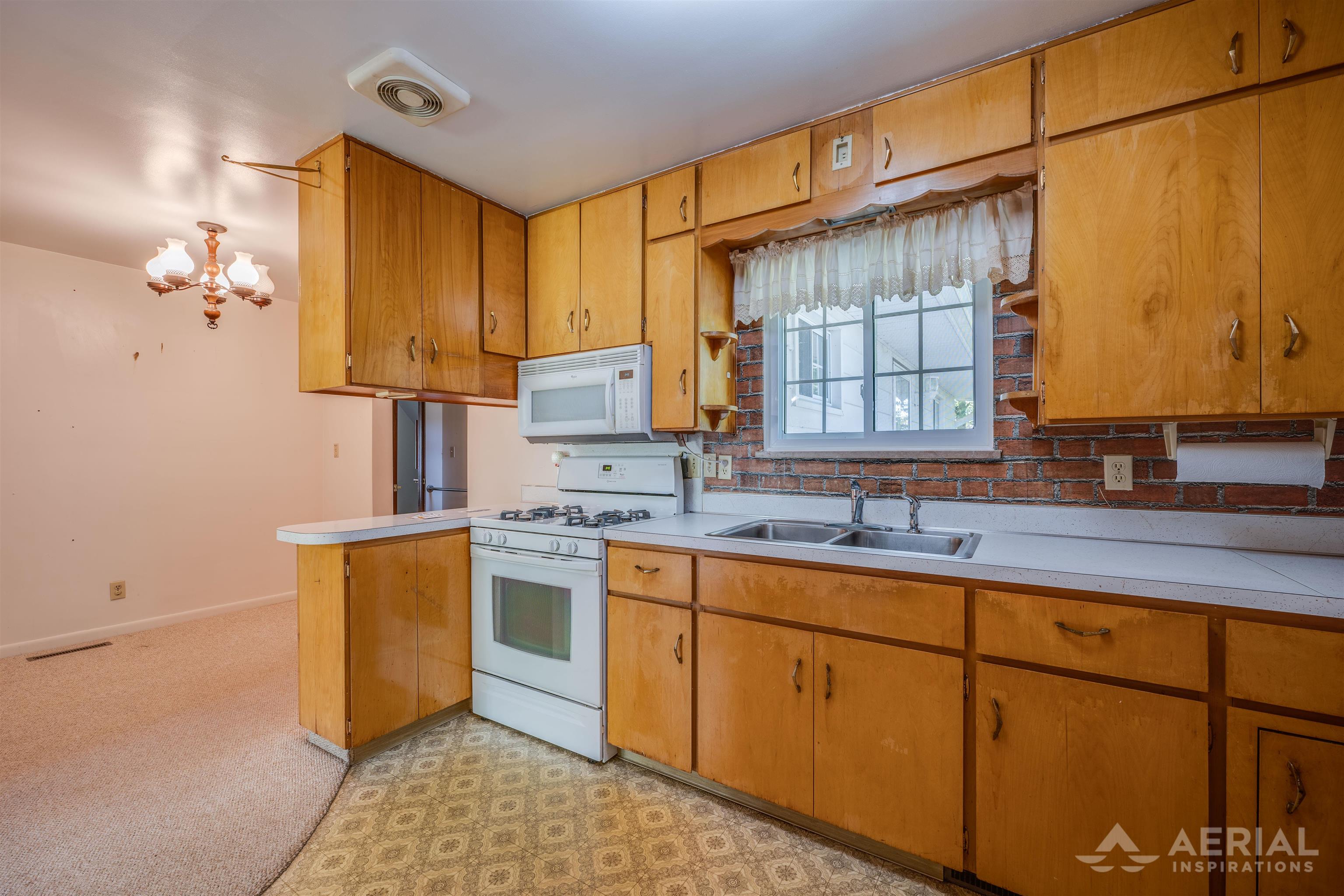 2984 Grove Street Road Standish, MI 48658 - Photo 8 of 27