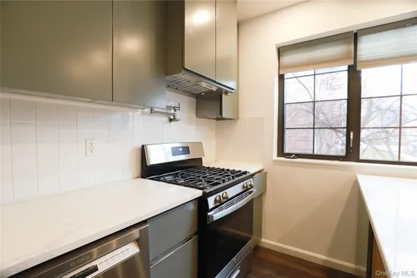 $1,499,000 | 36-20 190th Street | Auburndale
