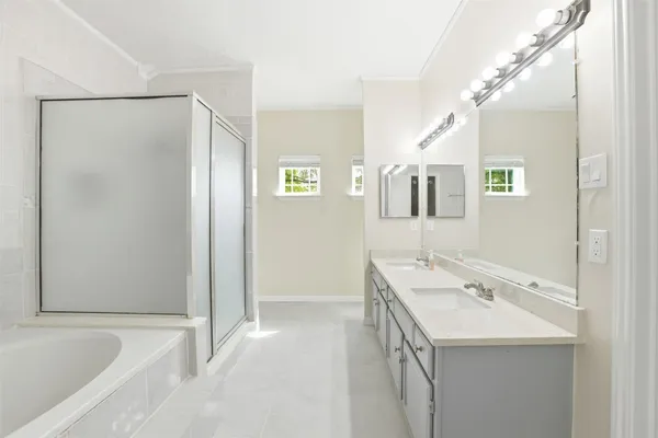 $2,700 | 7235 Battle Hills Drive, Houston, TX 77040