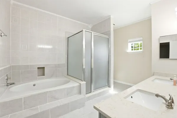 $2,700 | 7235 Battle Hills Drive, Houston, TX 77040