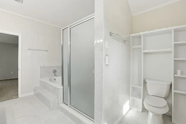 $2,700 | 7235 Battle Hills Drive, Houston, TX 77040