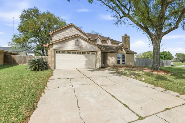 $2,700 | 7235 Battle Hills Drive, Houston, TX 77040