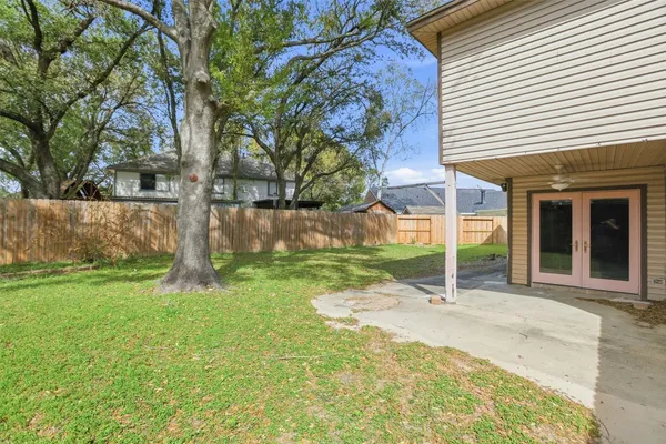 $2,700 | 7235 Battle Hills Drive, Houston, TX 77040