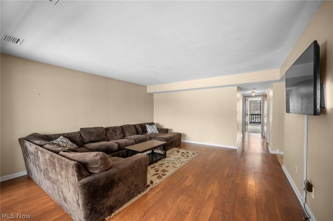 1105 Canyon View Road, Unit 604 Northfield, OH 44067 - Photo 6 of 28 Gallery Image 6