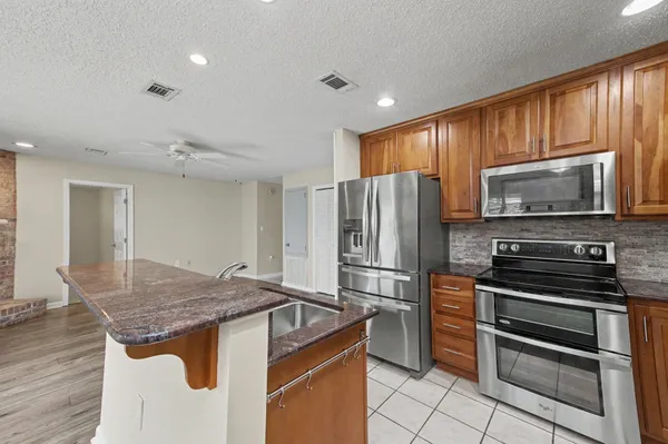 $2,800 | 6 Pinehurst Drive, Shalimar, FL 32579