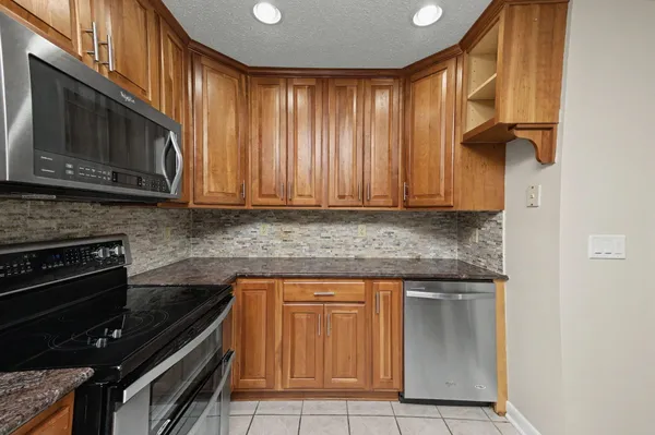 $2,800 | 6 Pinehurst Drive, Shalimar, FL 32579