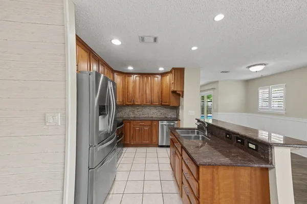 $2,800 | 6 Pinehurst Drive, Shalimar, FL 32579