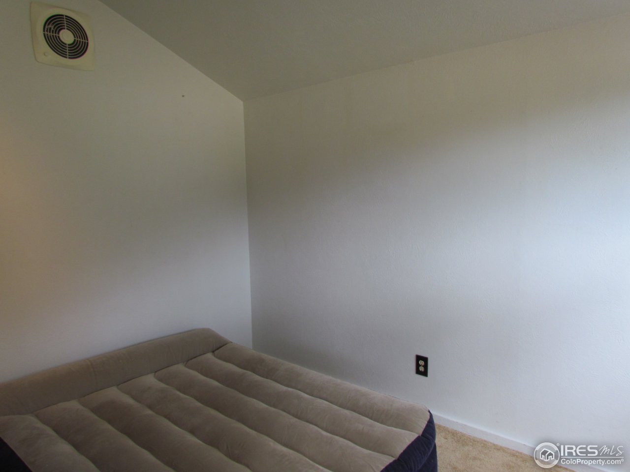 672 St Vrain Road Lyons, CO 80540 - Photo 8 of 10 Gallery Image 8