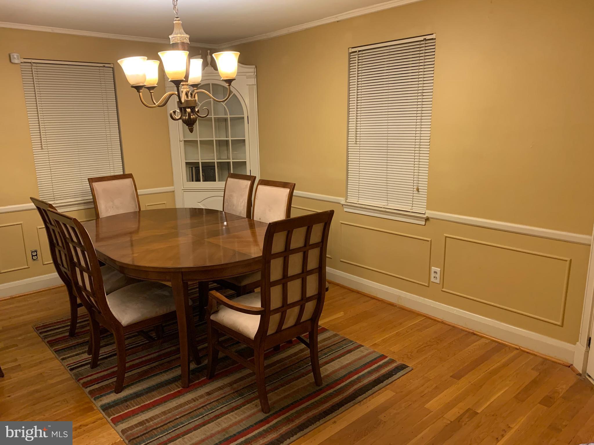 5777 Edgepark Road Baltimore, MD 21239 - Photo 8 of 18 Dining room