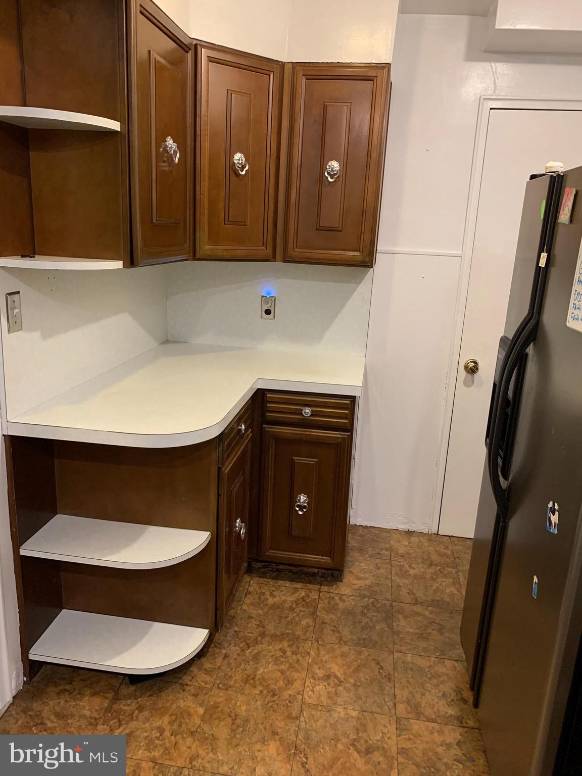 5777 Edgepark Road Baltimore, MD 21239 - Photo 10 of 18 Kitchen