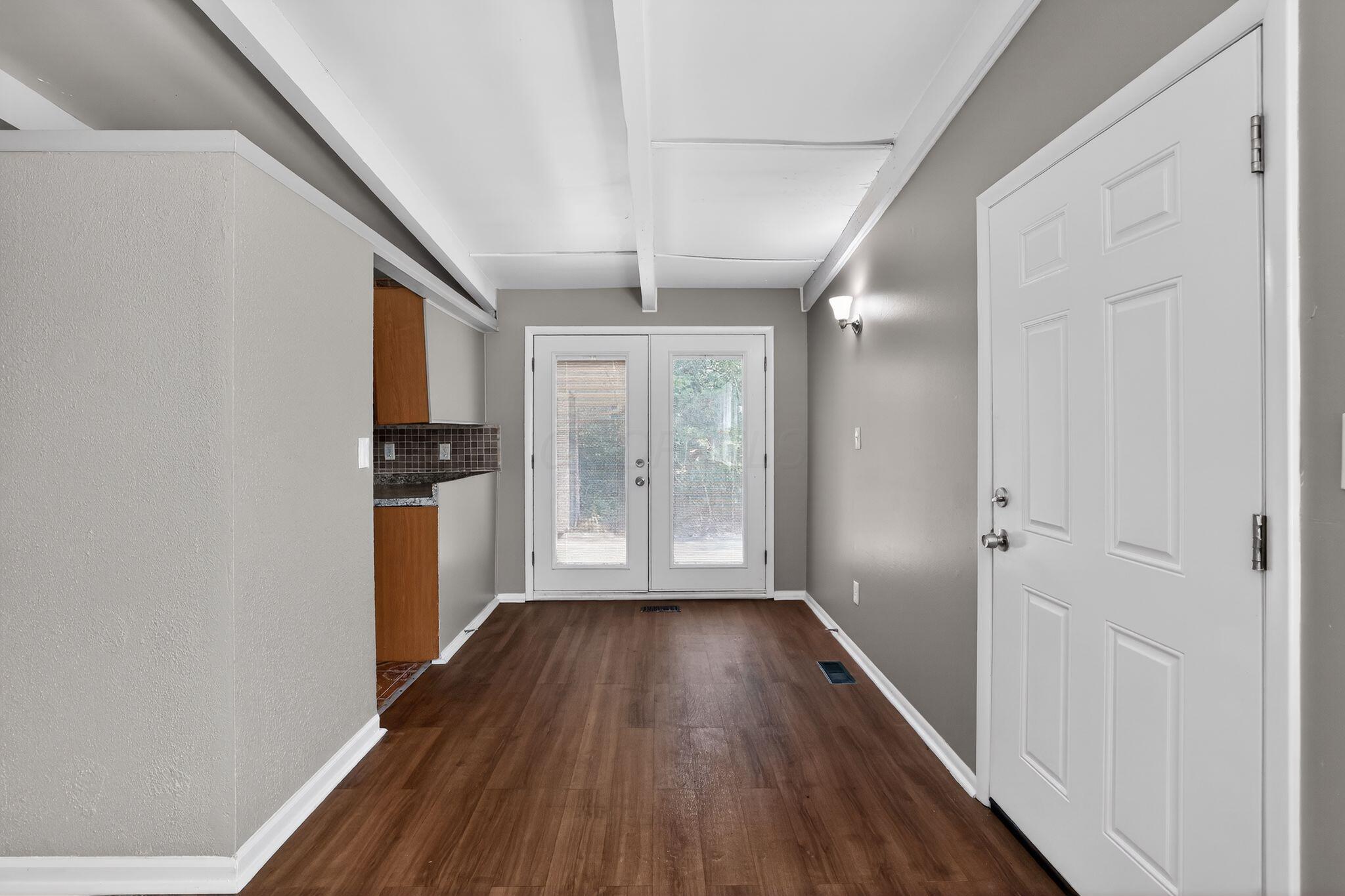 994 Sunbury Road Columbus, OH 43219 - Photo 6 of 40 14_994_Sunbury_Rd_Columbus_OH_43219-Foye