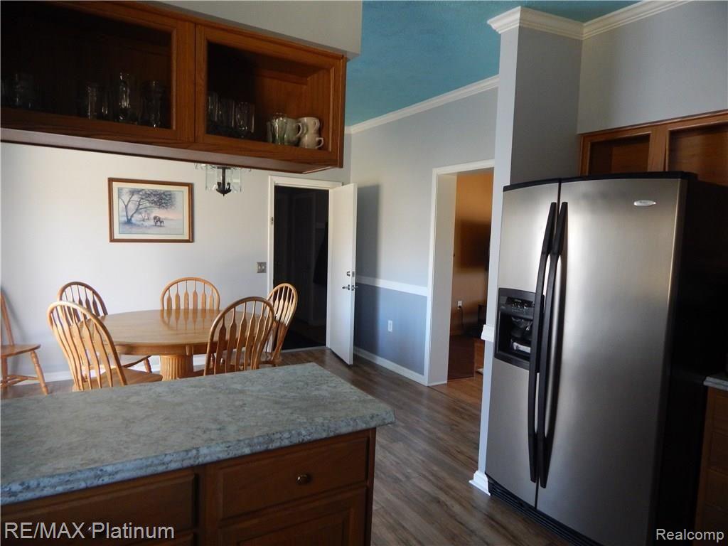 21925 Dickinson Road New Boston, MI 48164 - Photo 20 of 63 Gallery Image 20