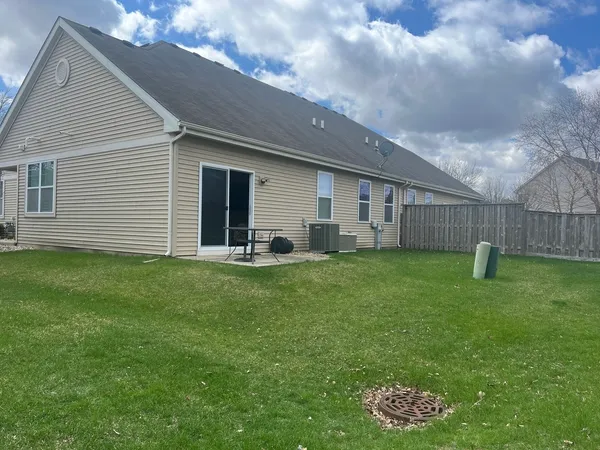$315,000 | 8225 Tremont Lane, Joliet, IL 60431