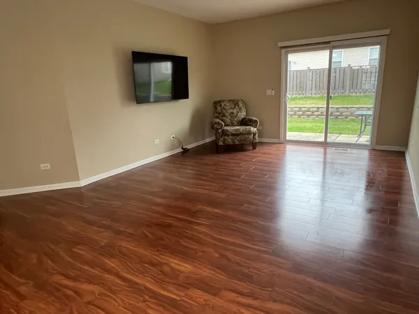 $315,000 | 8225 Tremont Lane, Joliet, IL 60431