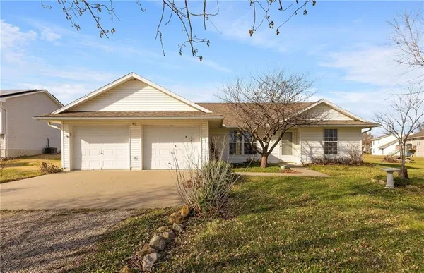 $224,000 | 124 Northwest 171 Road, Warrensburg, MO 64093