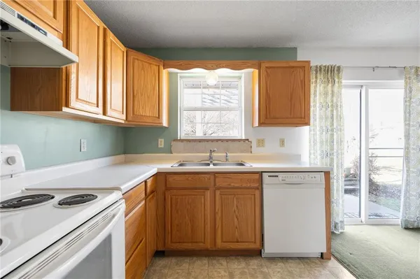 $224,000 | 124 Northwest 171 Road, Warrensburg, MO 64093