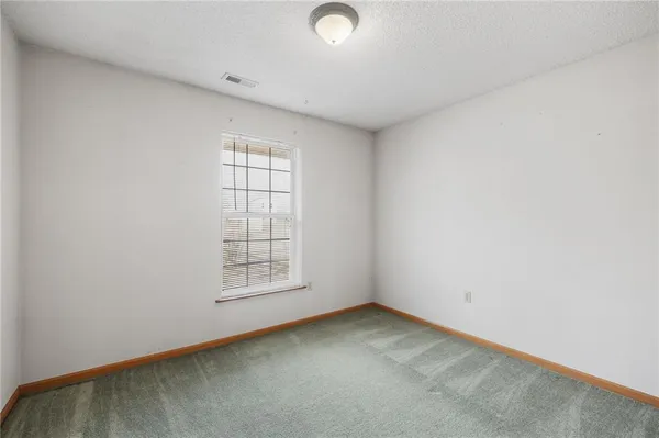 $224,000 | 124 Northwest 171 Road, Warrensburg, MO 64093