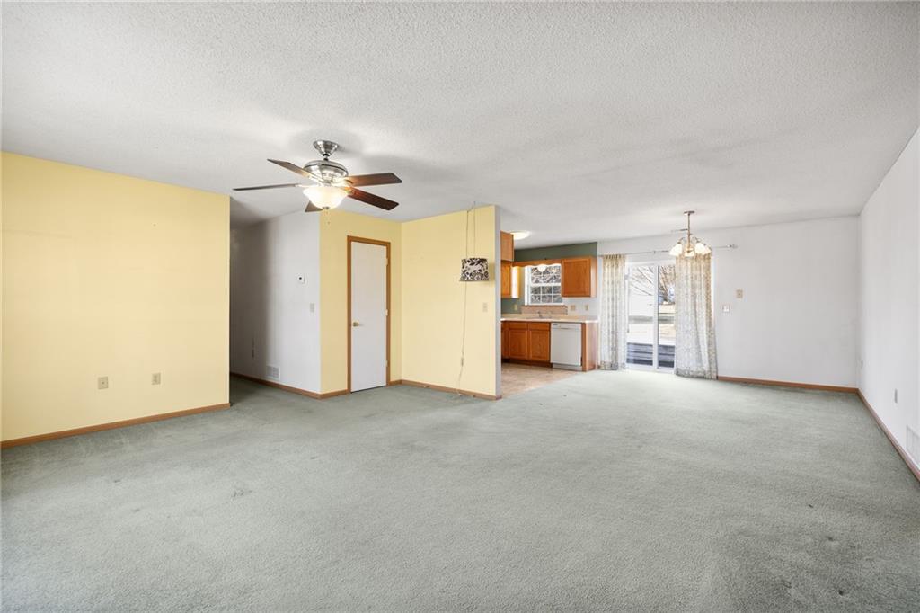 124 Northwest 171 Road Warrensburg, MO 64093 - Photo 3 of 28