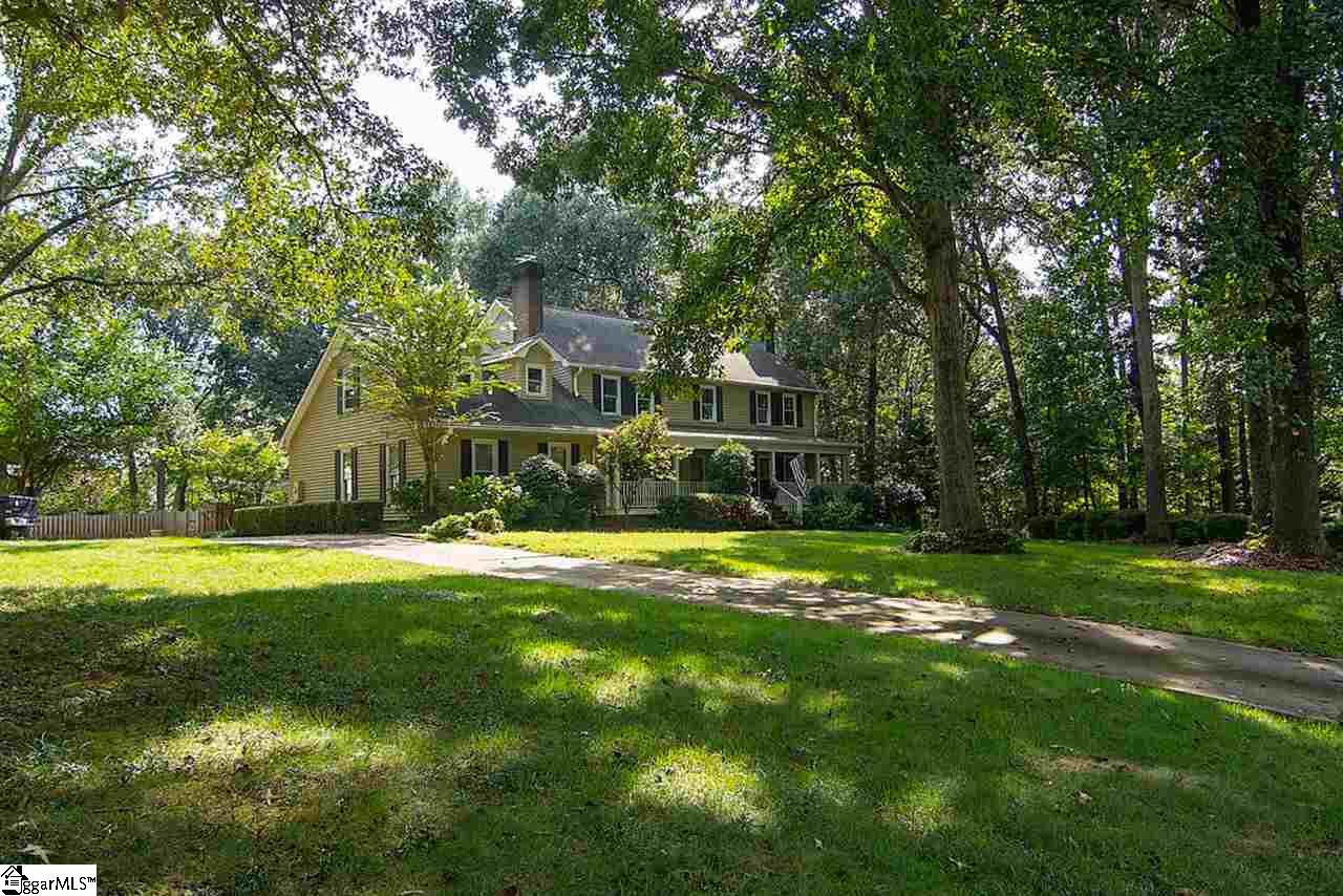 104 Radcliffe Way Simpsonville, SC 29681 - Photo 2 of 34 Gallery Image 2
