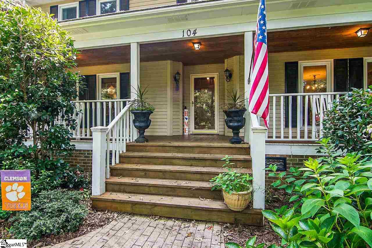 104 Radcliffe Way Simpsonville, SC 29681 - Photo 3 of 34 Gallery Image 3
