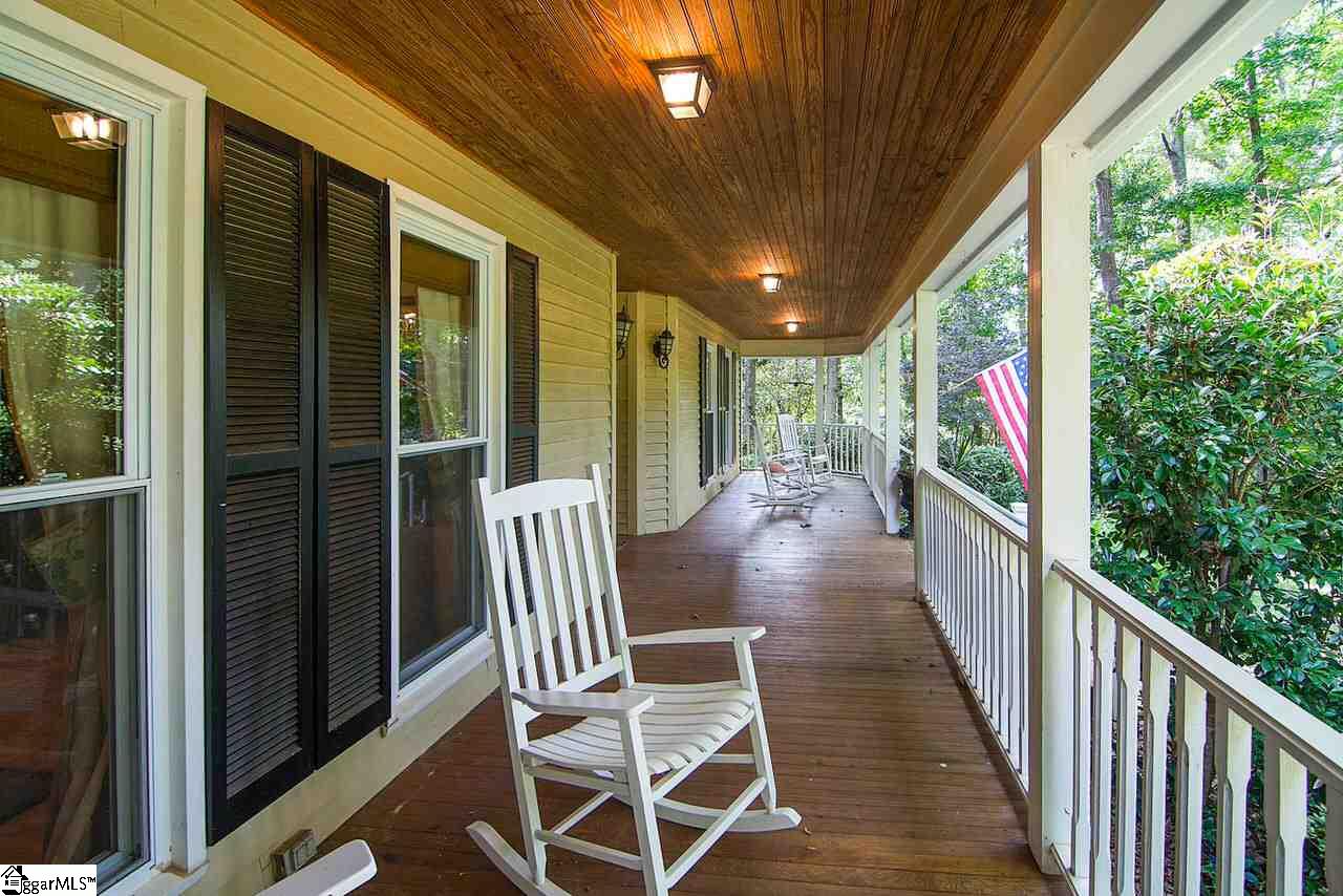 104 Radcliffe Way Simpsonville, SC 29681 - Photo 4 of 34 Gallery Image 4