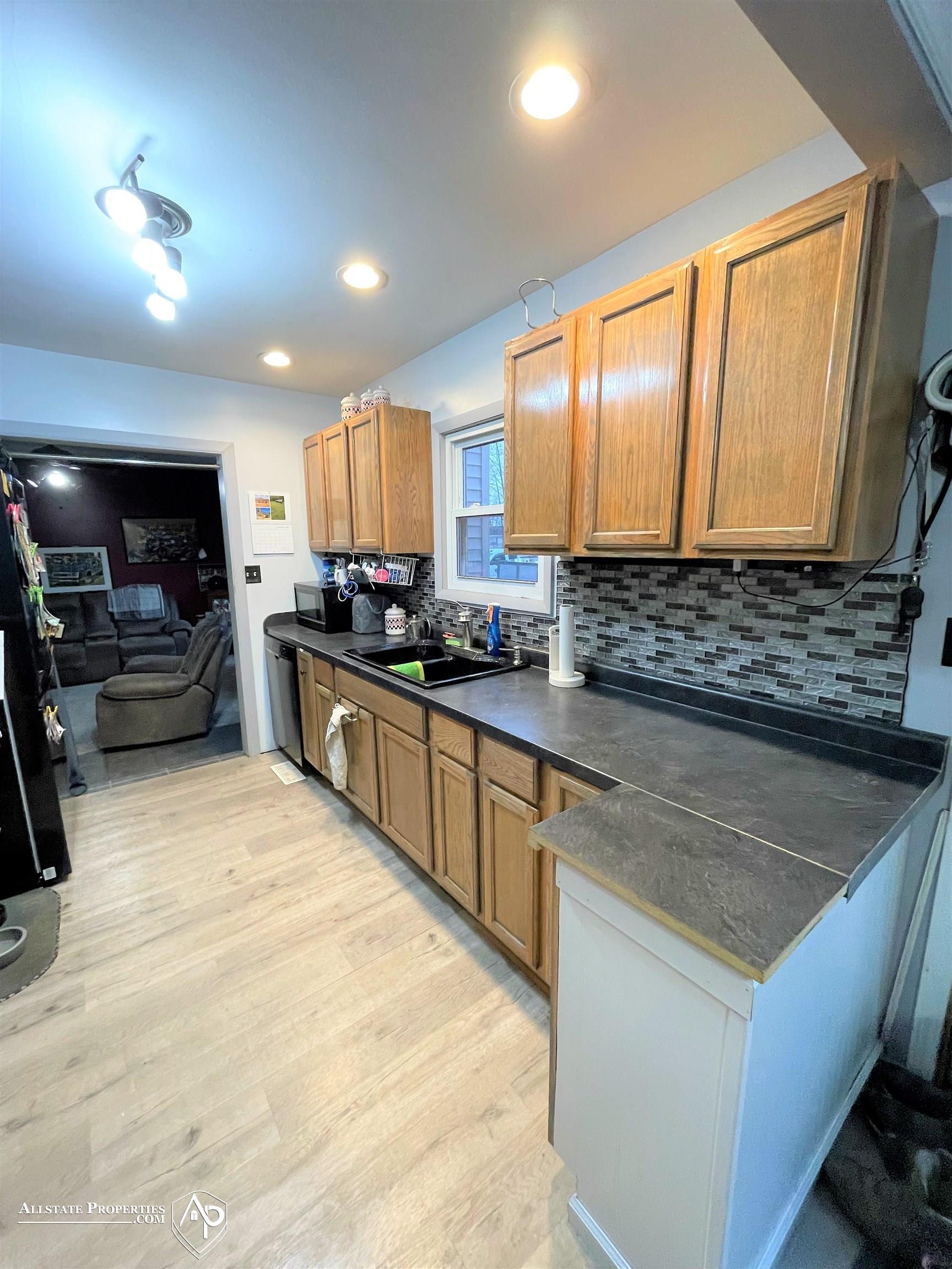 7273 North Jennings Road Mount Morris, MI 48458 - Photo 6 of 28