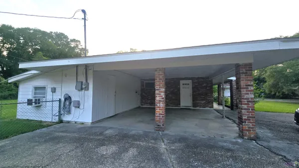 $1,675 | 344 Burgess Place, Baton Rouge, LA 70815
