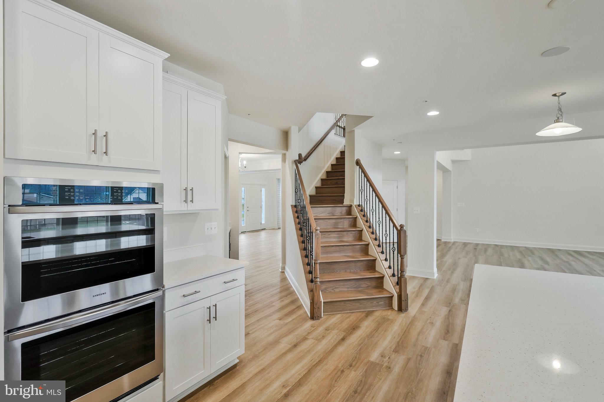 9206 Rama Court Clinton, MD 20735 - Photo 12 of 61 Double Oven
