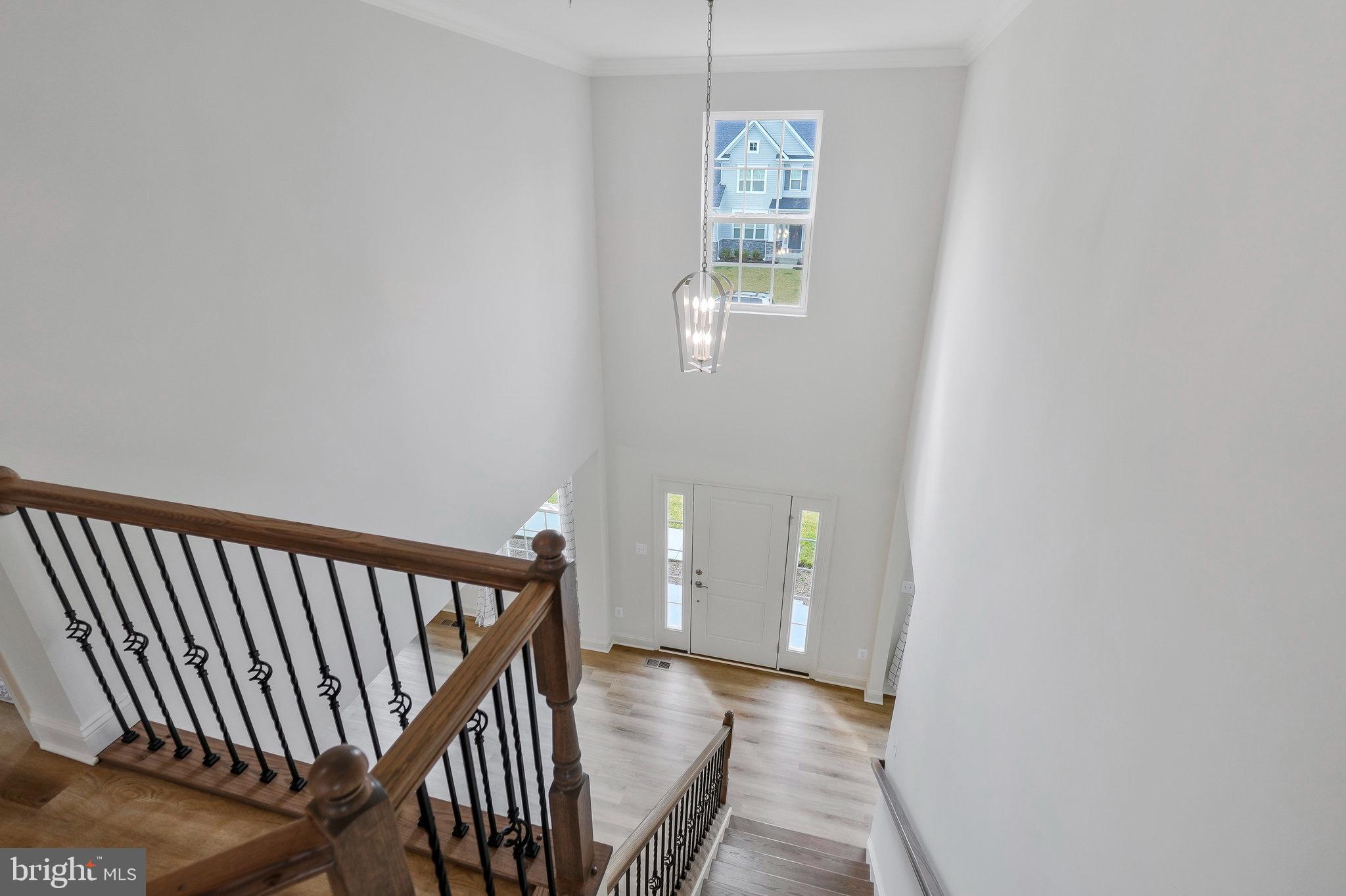 9206 Rama Court Clinton, MD 20735 - Photo 5 of 61 2-story foyer