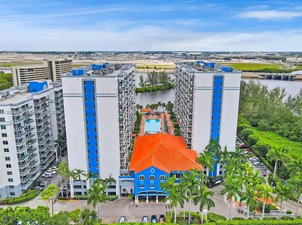$450,000 | 5091 Northwest 7th Street, Unit 906, Miami, FL 33126