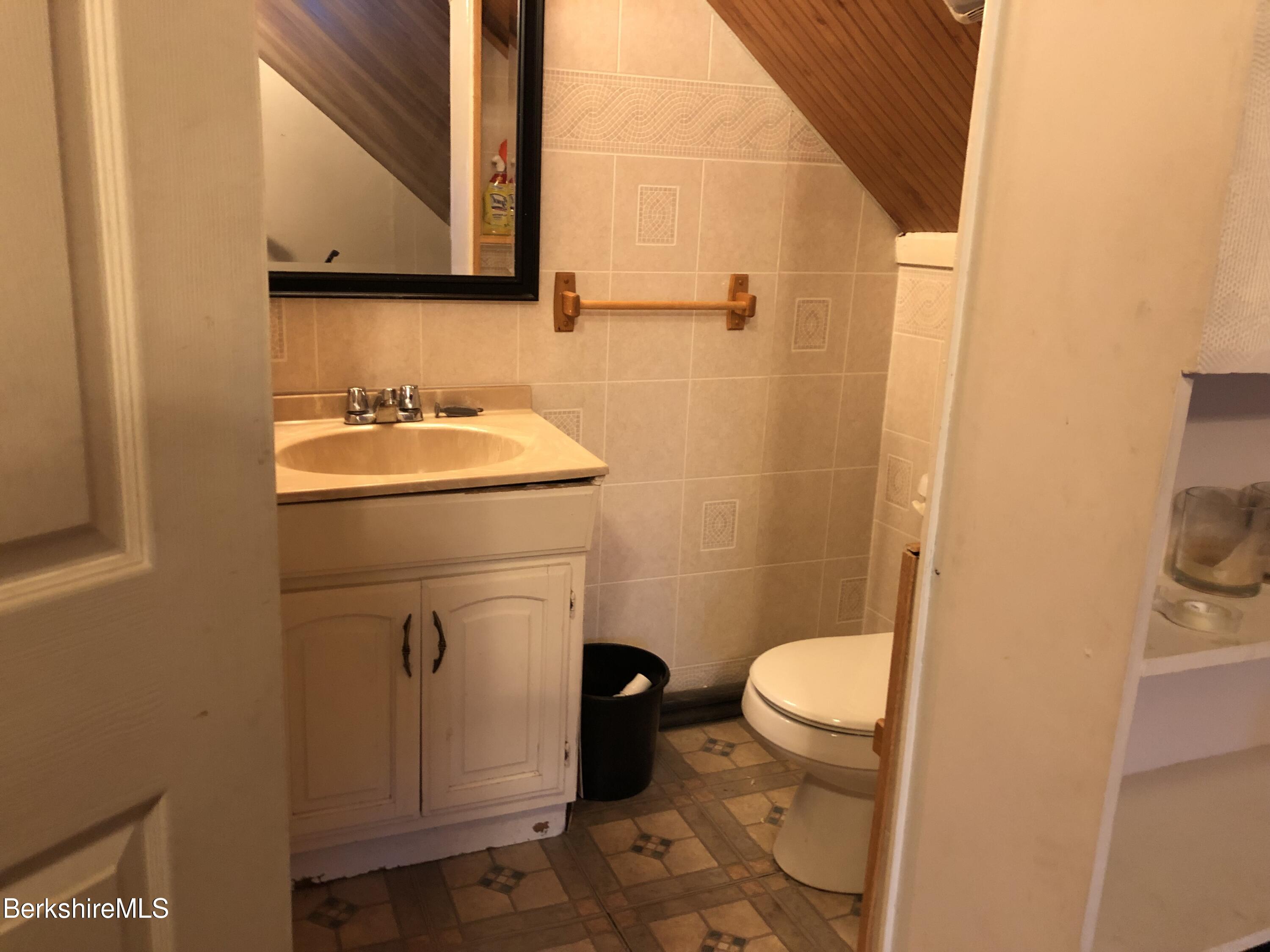 21 Spring Street Pittsfield, MA 01201 - Photo 15 of 31 IMG_3613