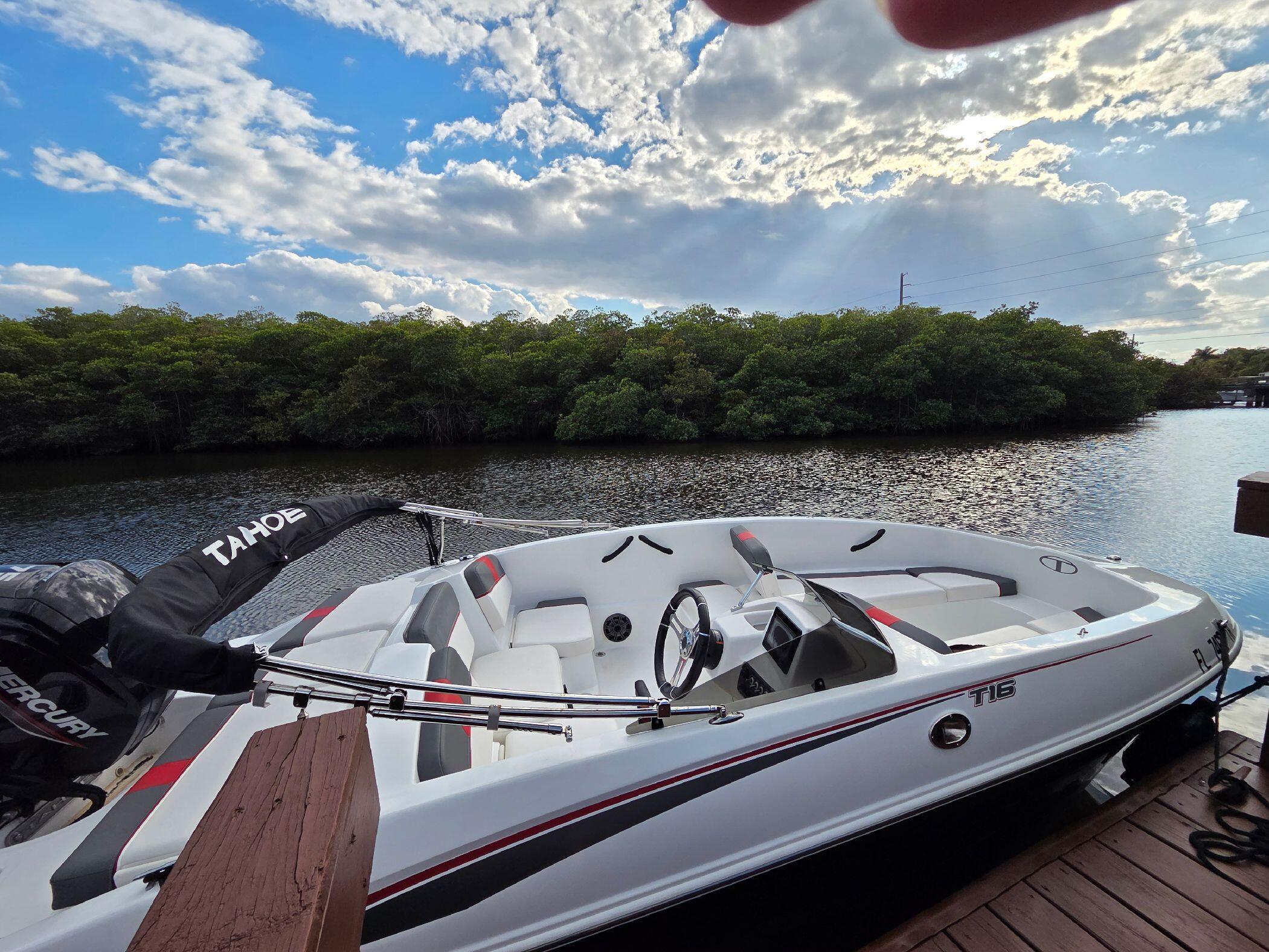 950 South Kanner Highway, Unit 206 Stuart, FL 34994 - Photo 27 of 30 Boat