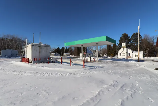 $169,900 | 22195 Highway 63, Grand View, WI 54839